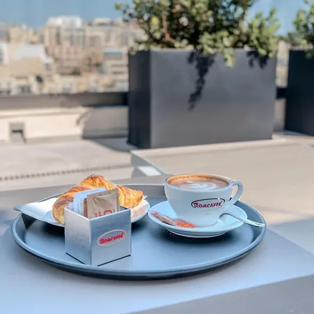 C'est La Vie Marsascala 3*